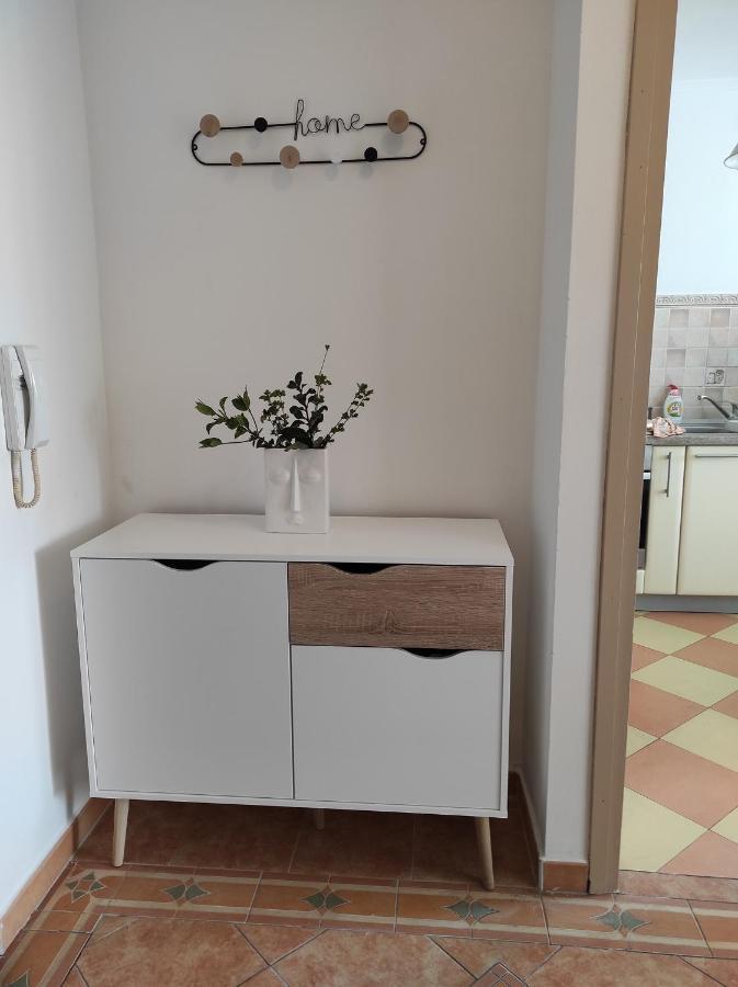 Sunny Apartment In غييكا المظهر الخارجي الصورة