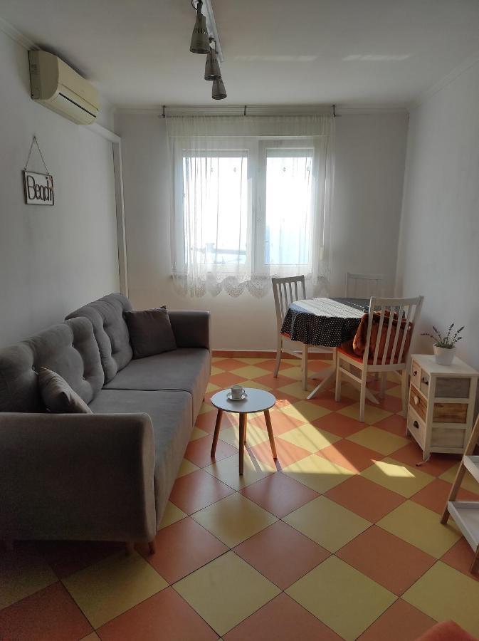 Sunny Apartment In غييكا المظهر الخارجي الصورة